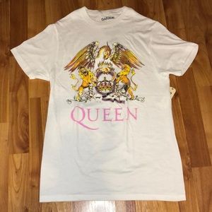 GARAGE | Queen Graphic Tee